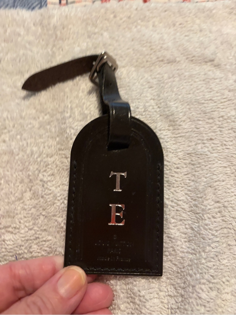Louis Vuitton ebene dark brown  Luggage Tag with Silver Initials TE